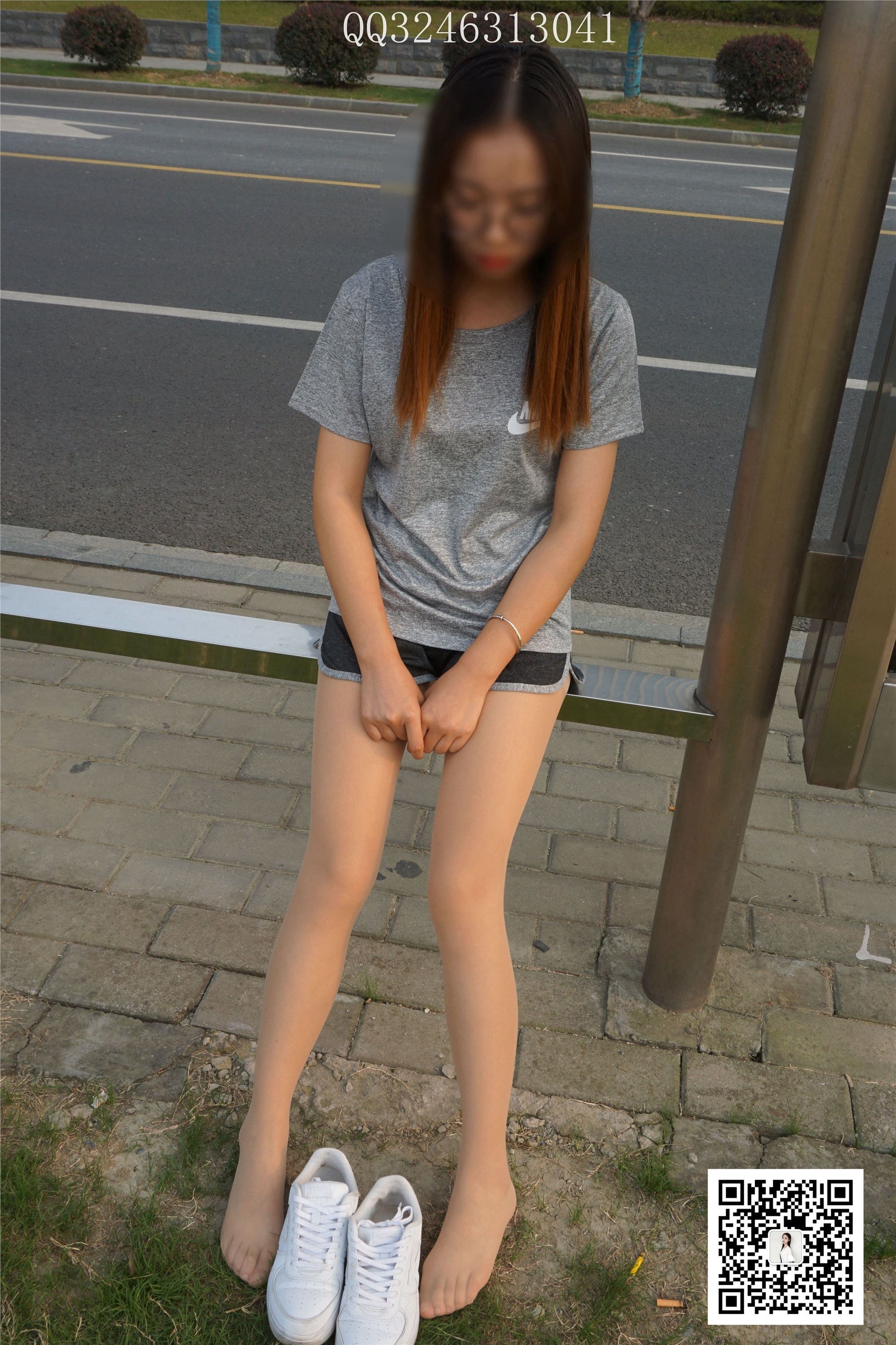 大生模拍 No.089 等公交的丝丝